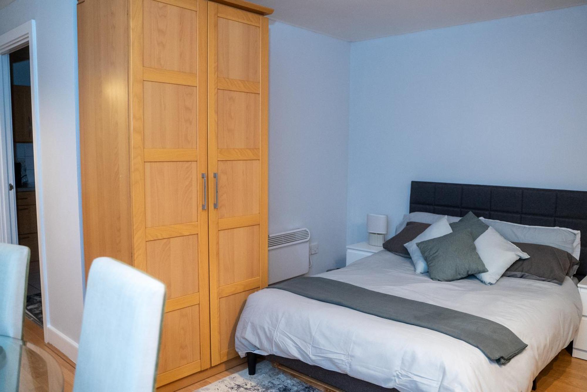 Cozy 1 Bed In Canary Wharf - Near Excel & Greenwich With Gym Acces ลอนดอน ภายนอก รูปภาพ