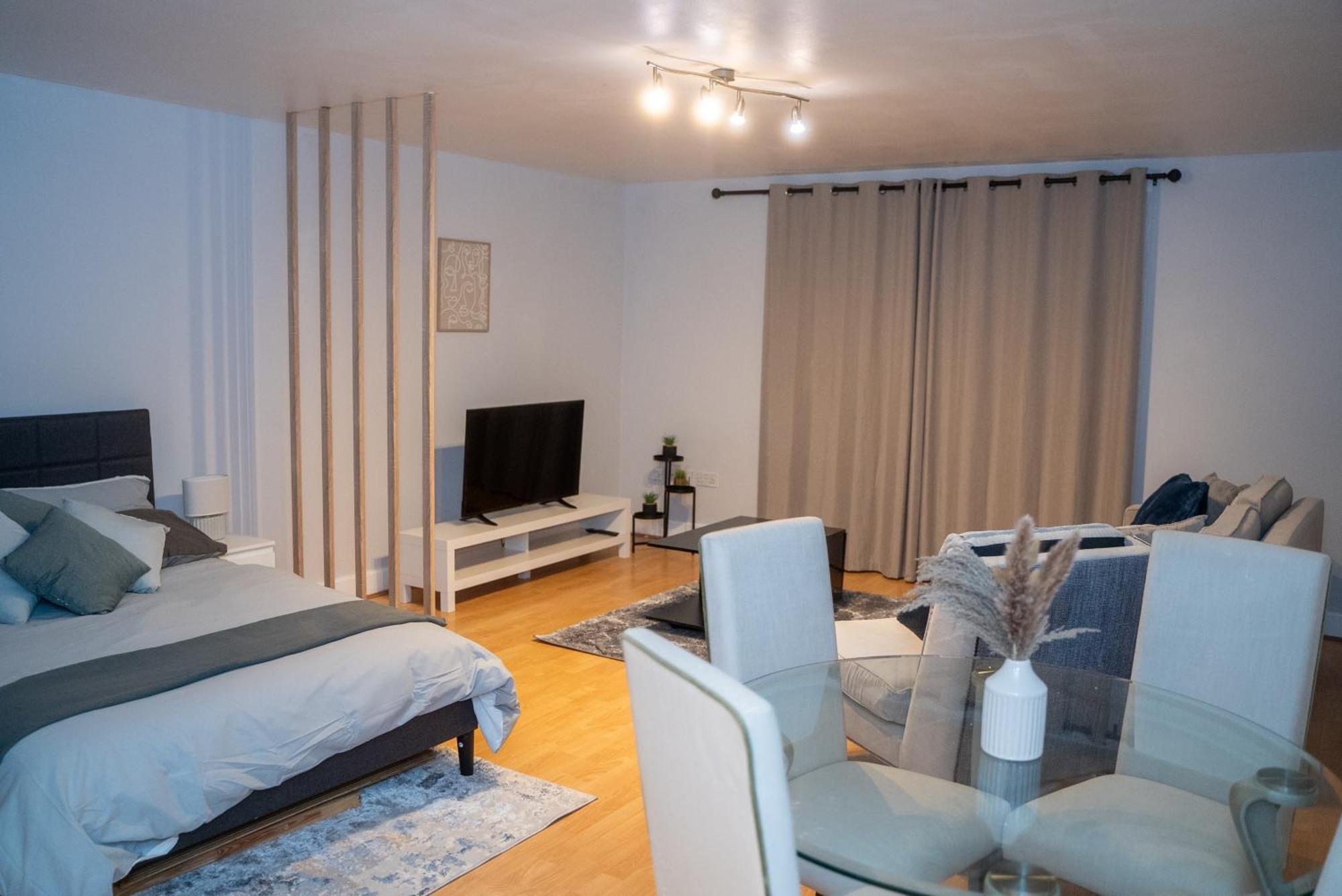 Cozy 1 Bed In Canary Wharf - Near Excel & Greenwich With Gym Acces ลอนดอน ภายนอก รูปภาพ